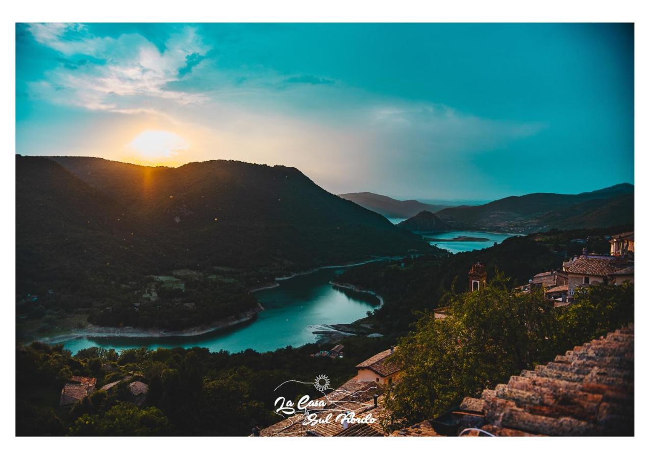 La Casa Sul Fiordo Lago Del Turano Paganico Sabino Экстерьер фото